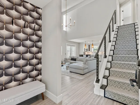 338 MAGNOLIA Street, Atlantic Beach, FL 32233