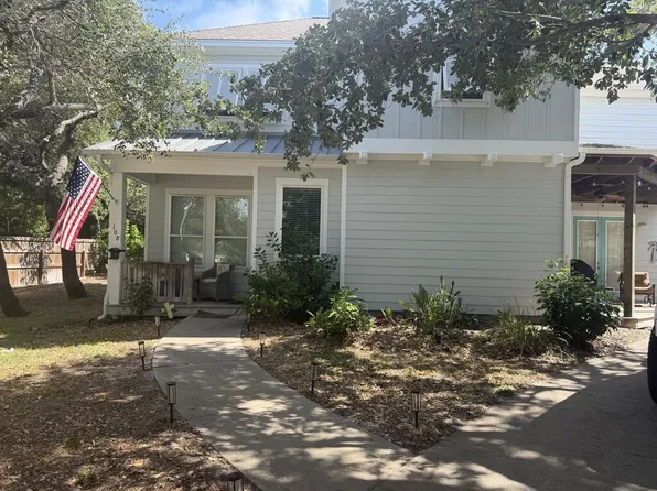 108 Boardwalk Ave, Rockport, TX 78382