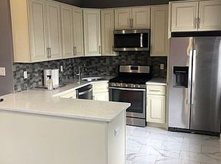 70-08 58th Rd #2, Maspeth, NY 11378