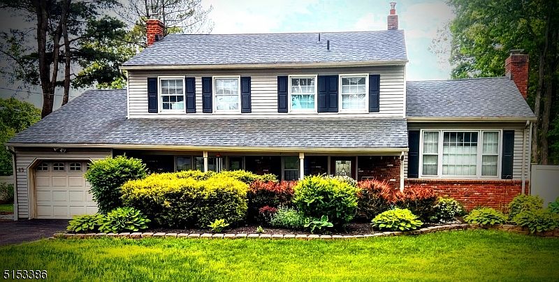 2nd image of 65 Fleetwood Dr