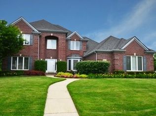 340 Avena Cir, Naperville, IL 60565