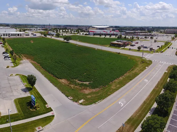 23rd Ave, Council Bluffs, IA 51501