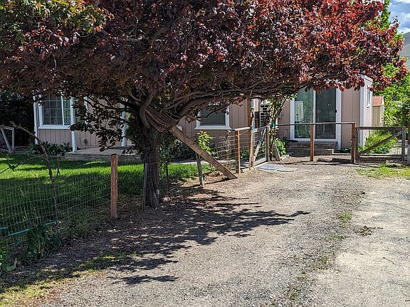 2nd image of 1007 Della Ave