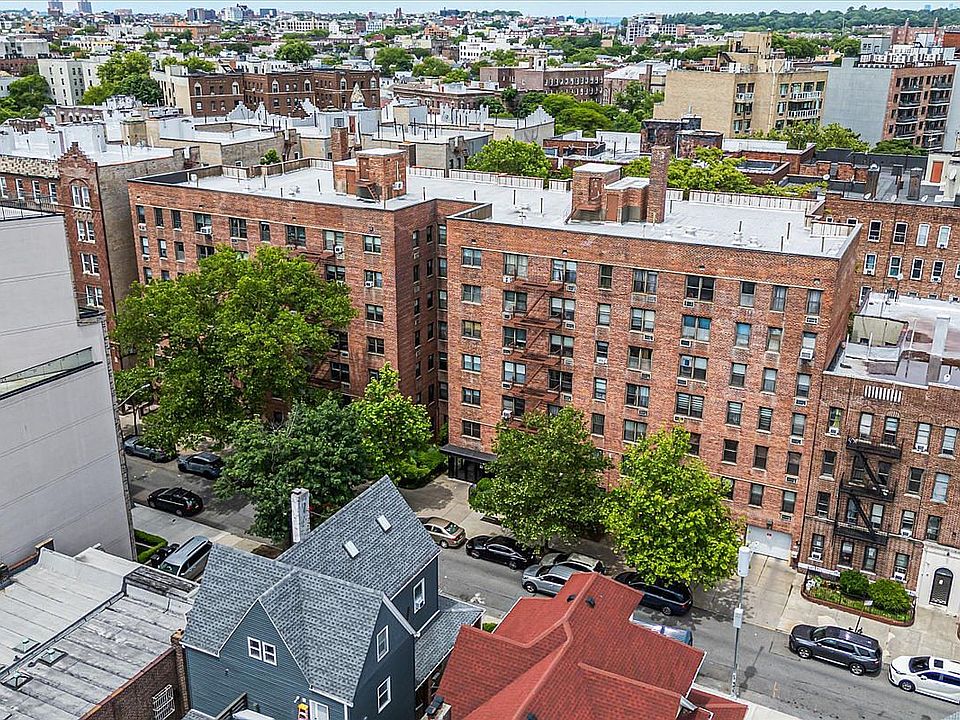 1st image of 275 Webster Ave APT 4I