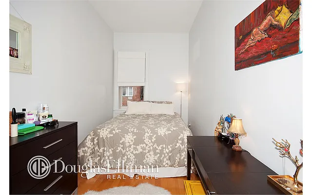 Rented by Douglas Elliman | media 32