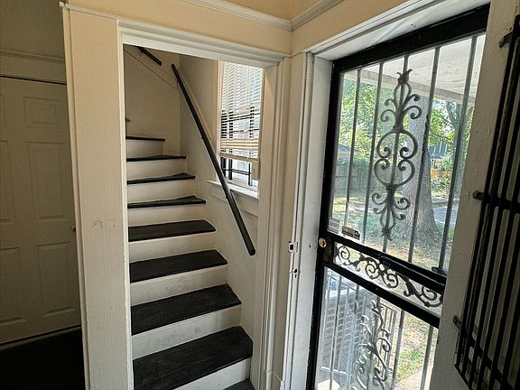2nd image of 1931 Mignon Ave #2