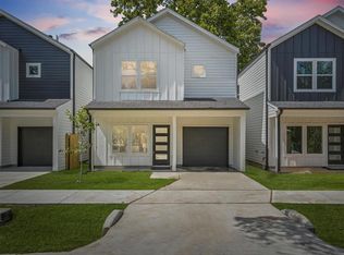 1448 Dewalt St, Houston, TX 77088