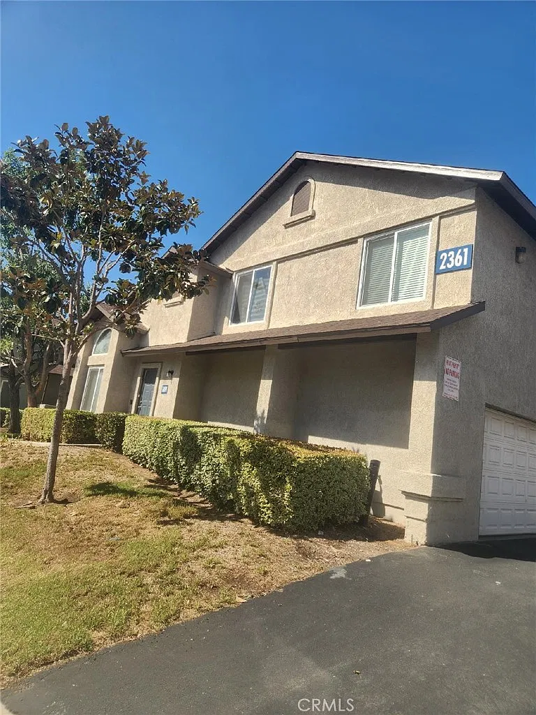 3 bed, 2.5 bath, 1100 sqft, $2,900 — Photo 1