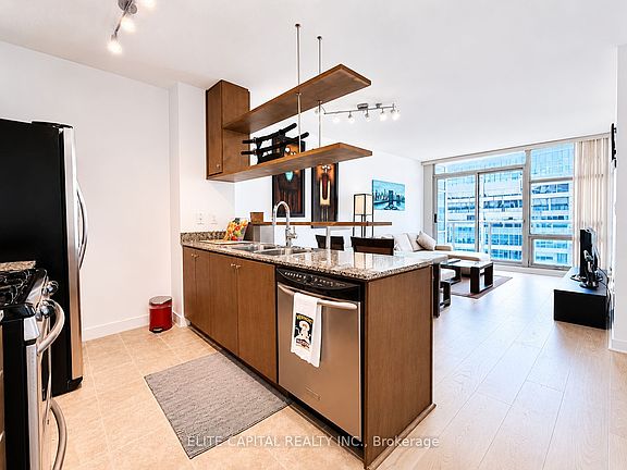 3rd image of 10 Navy Wharf Ct #1008