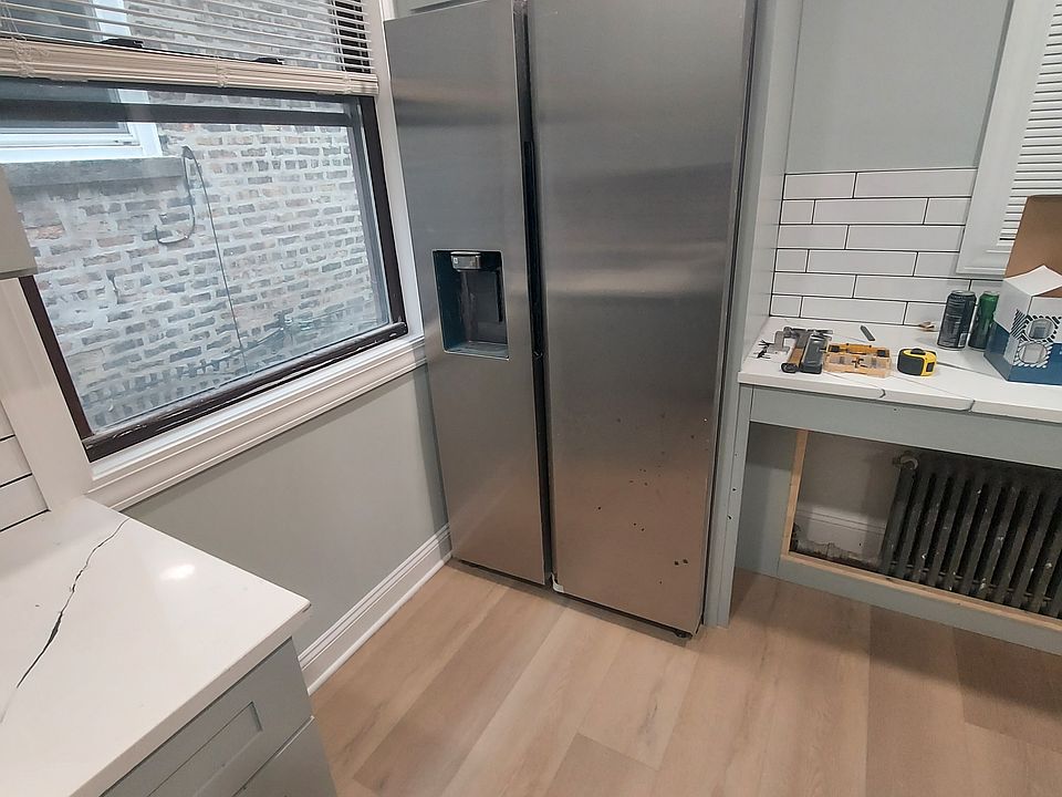 1st image of 3828 N Francisco Ave #2