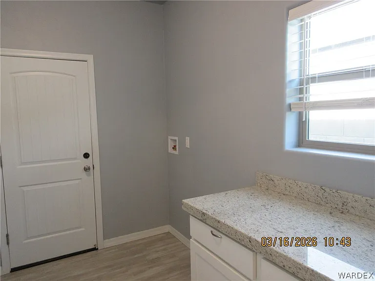 3644 N Lomita St — Photo 5