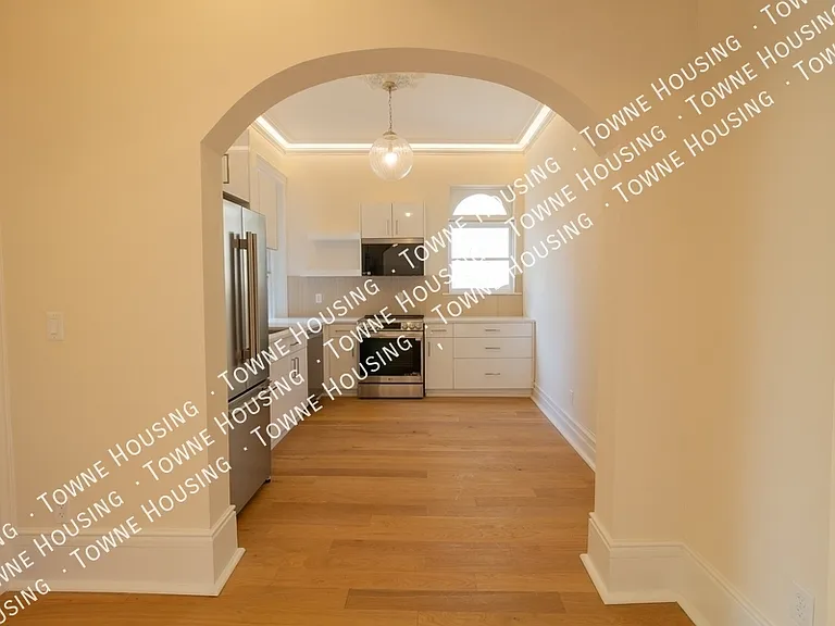 17 N Pearl St #3 — Photo 3