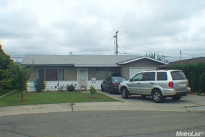 1st image of 1439 Voelker Dr