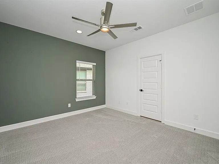 22310 Understory Ct — Photo 35