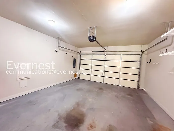 656 Flag Cir — Photo 30