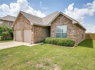 121 Pinto Dr, Waxahachie, TX 75165
