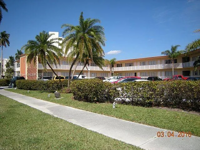 26 Diplomat Pkwy #2248 — Photo 4