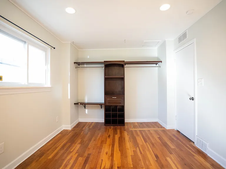 22932 Allor St — Photo 16