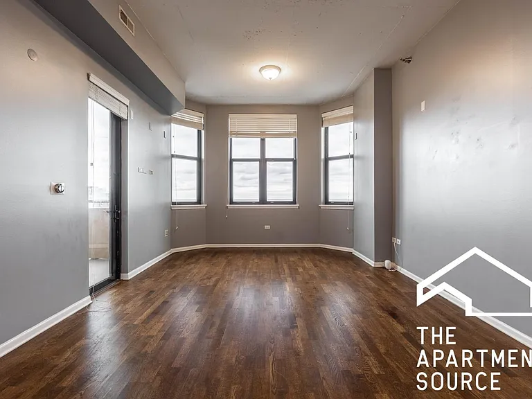 1464 S Michigan Ave #206 — Photo 3
