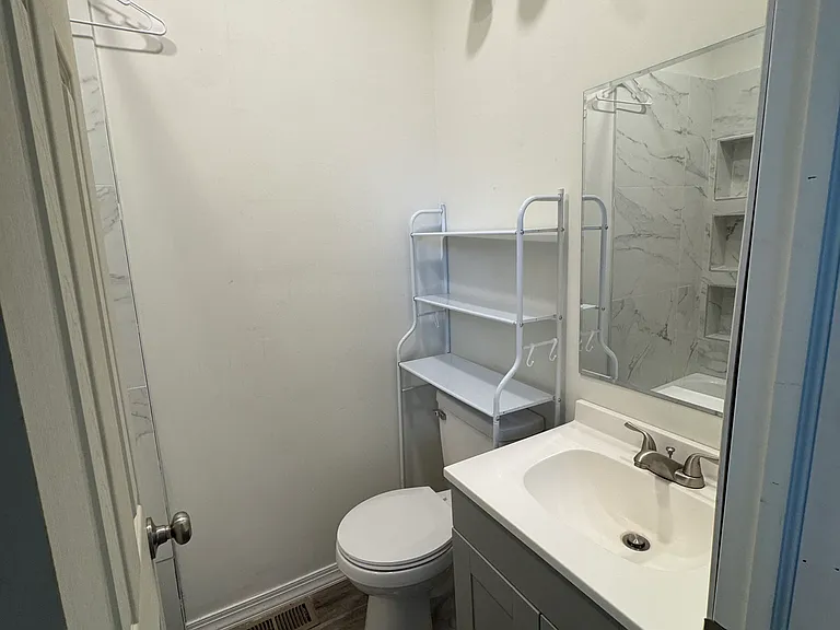 210 N Albemarle St #1 — Photo 15