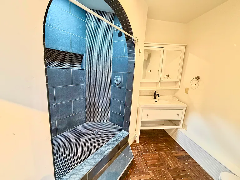 119 W Main St #H — Photo 10