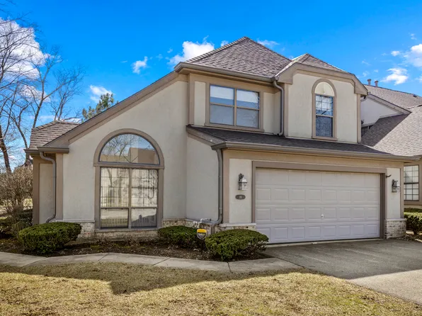 10 Ascot Cir, Schaumburg, IL 60194