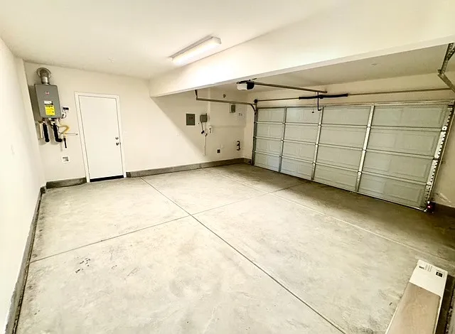 7716 Caroline Marie Ct — Photo 21