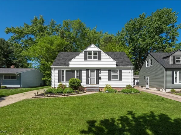 1688 Harwich Rd, Lyndhurst, OH 44124