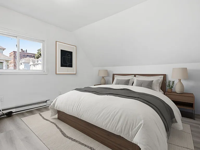 33 Greenbrier St #3 — Photo 4