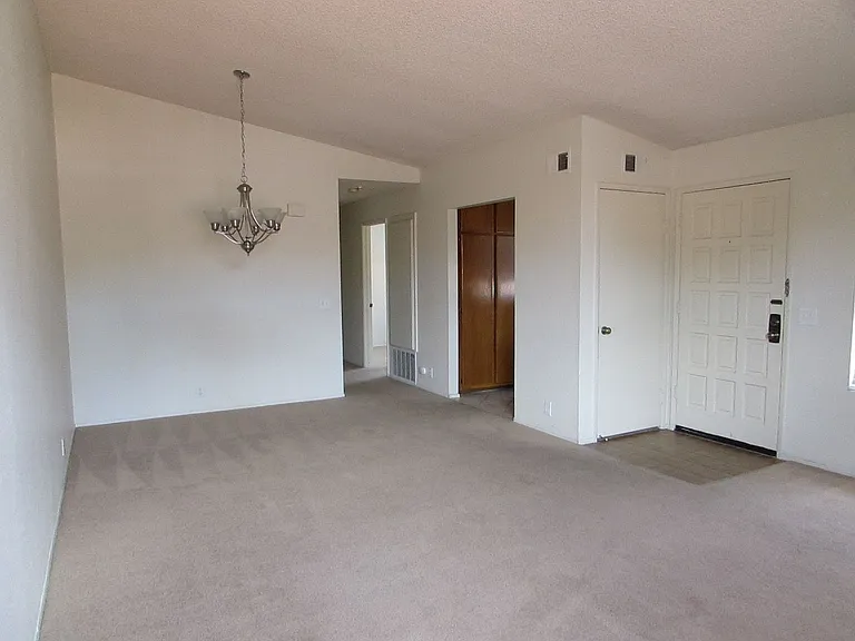 7606 Palmilla Dr #38 — Photo 4