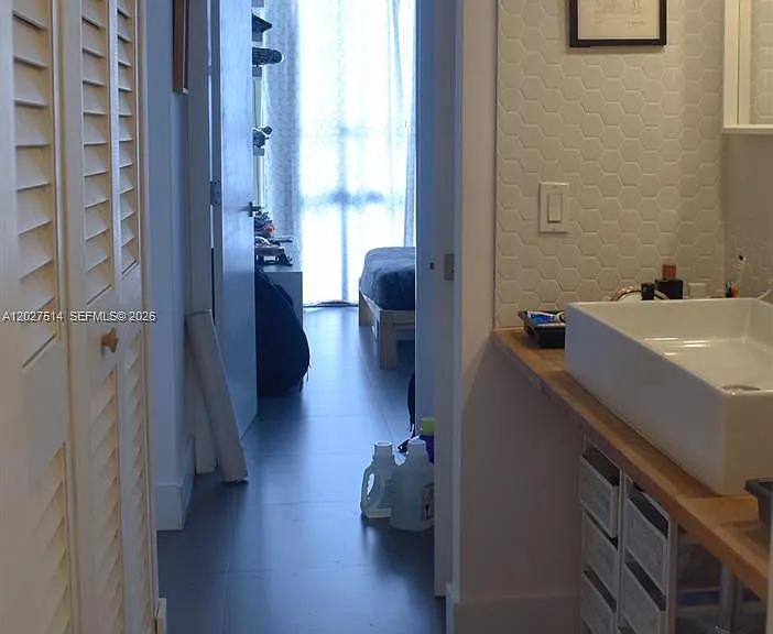 600 NE 36th St #1711 — Photo 28