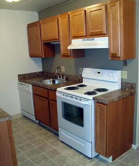 2908 Treeside St NW #B — Photo 6