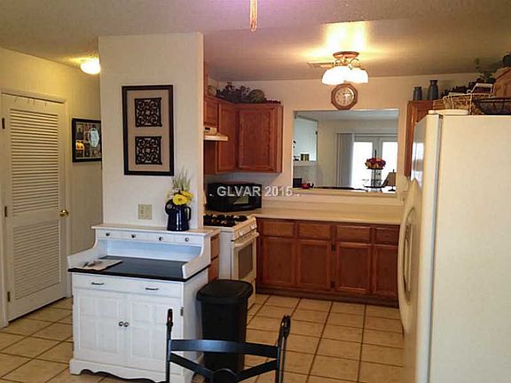 5th image of 329 Caracas Dr