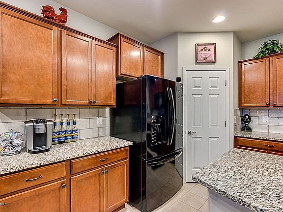 5th image of 3140 S Dakota Pl