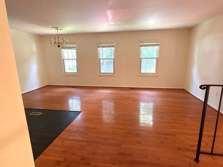 10050 Wood Sorrels Ln — Photo 6