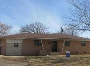 42 Jon St, Healdton, OK 73438