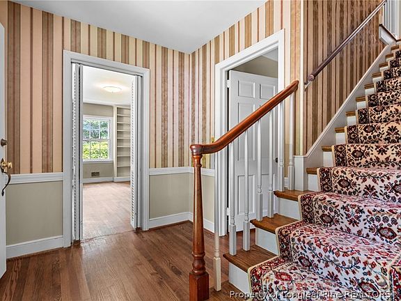 4th image of 511 Maplewood Dr