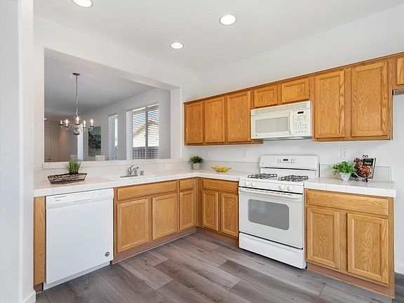 5th image of 521 Gadwell Ct