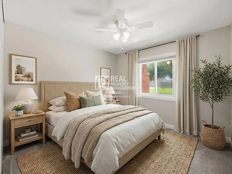 5082 Edinger Ave — Photo 10