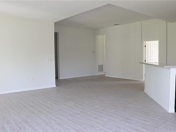 5th image of 1212 Lake Downey Dr