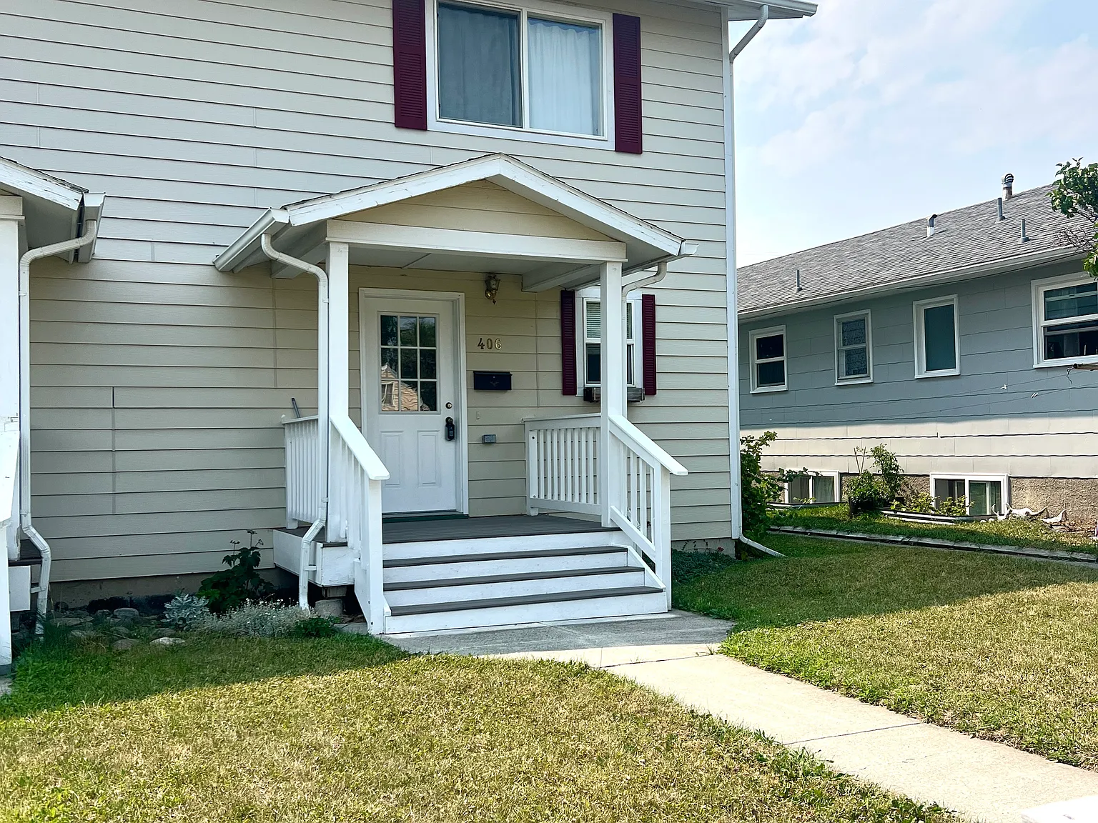 3 bed, 1254 sqft, $1,700 — Photo 1
