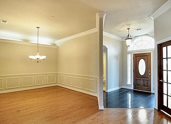 3rd image of 1304 Breamar Dr