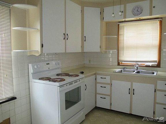 Humbert Kitchen 1