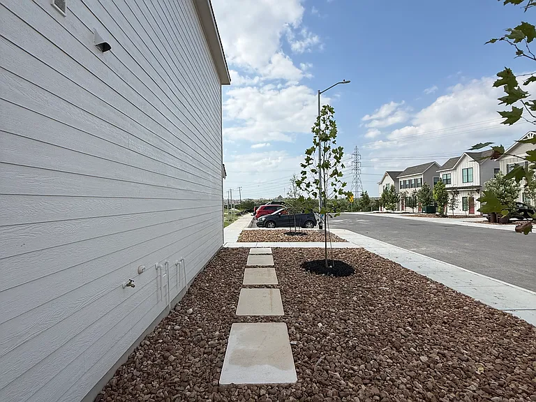 7127 Magnolia Crk #201/101 — Photo 17