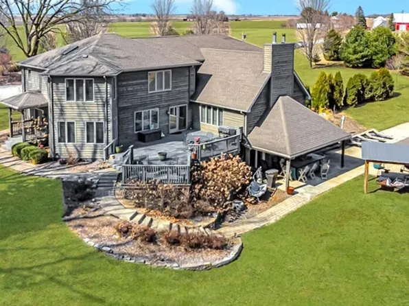 15661 W Peotone Rd, Wilmington, IL 60481