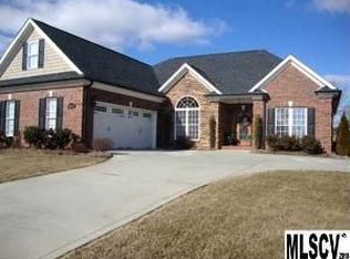 3051 17th Street Ln NE, Hickory, NC 28601