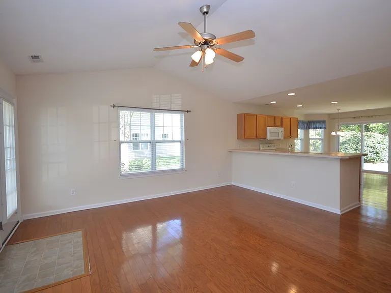 3615 Bison Hill Ln — Photo 6