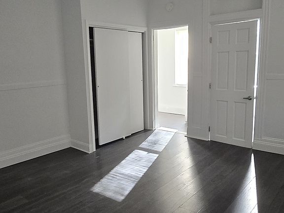 4th image of 365 2nd Ave APT 1