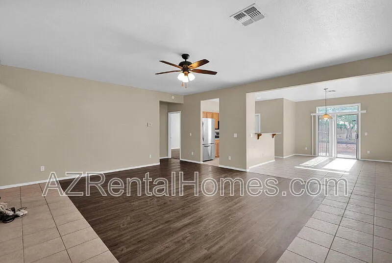 3 bed, 2.0 bath, 1634 sqft, $1,995 — Photo 4