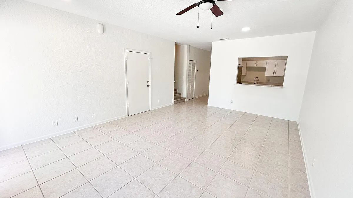 Building Photo - 1438 Hawthorne Pl
